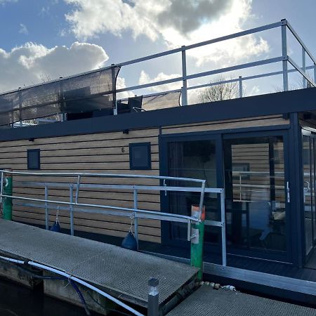 Hausboot Resort Nordseekueste فيلهلمسهافن المظهر الخارجي الصورة