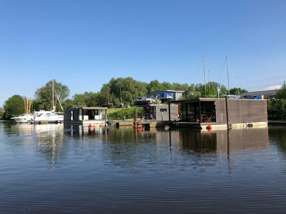 Hausboot Resort Nordseekueste فيلهلمسهافن المظهر الخارجي الصورة