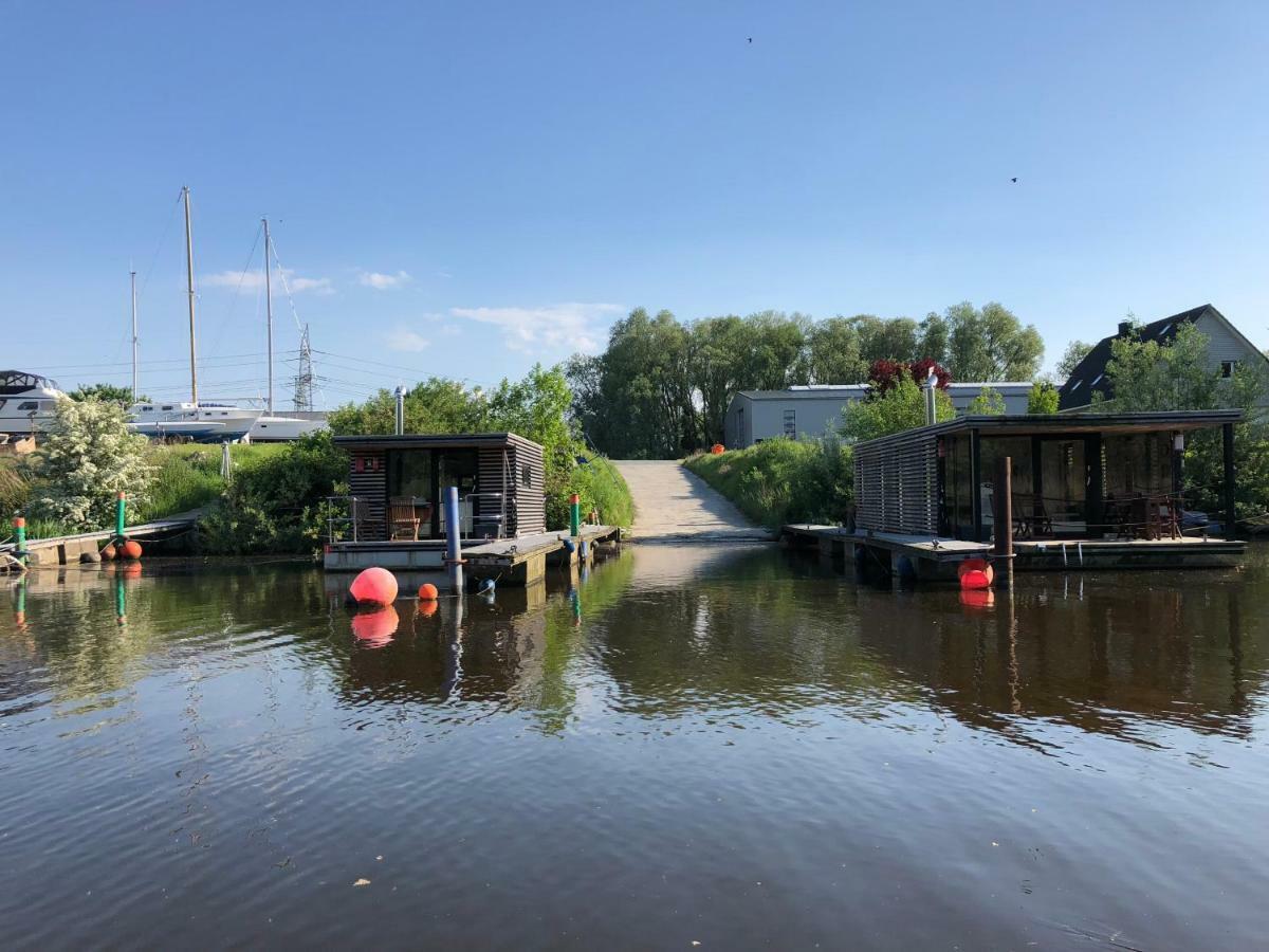 Hausboot Resort Nordseekueste فيلهلمسهافن المظهر الخارجي الصورة